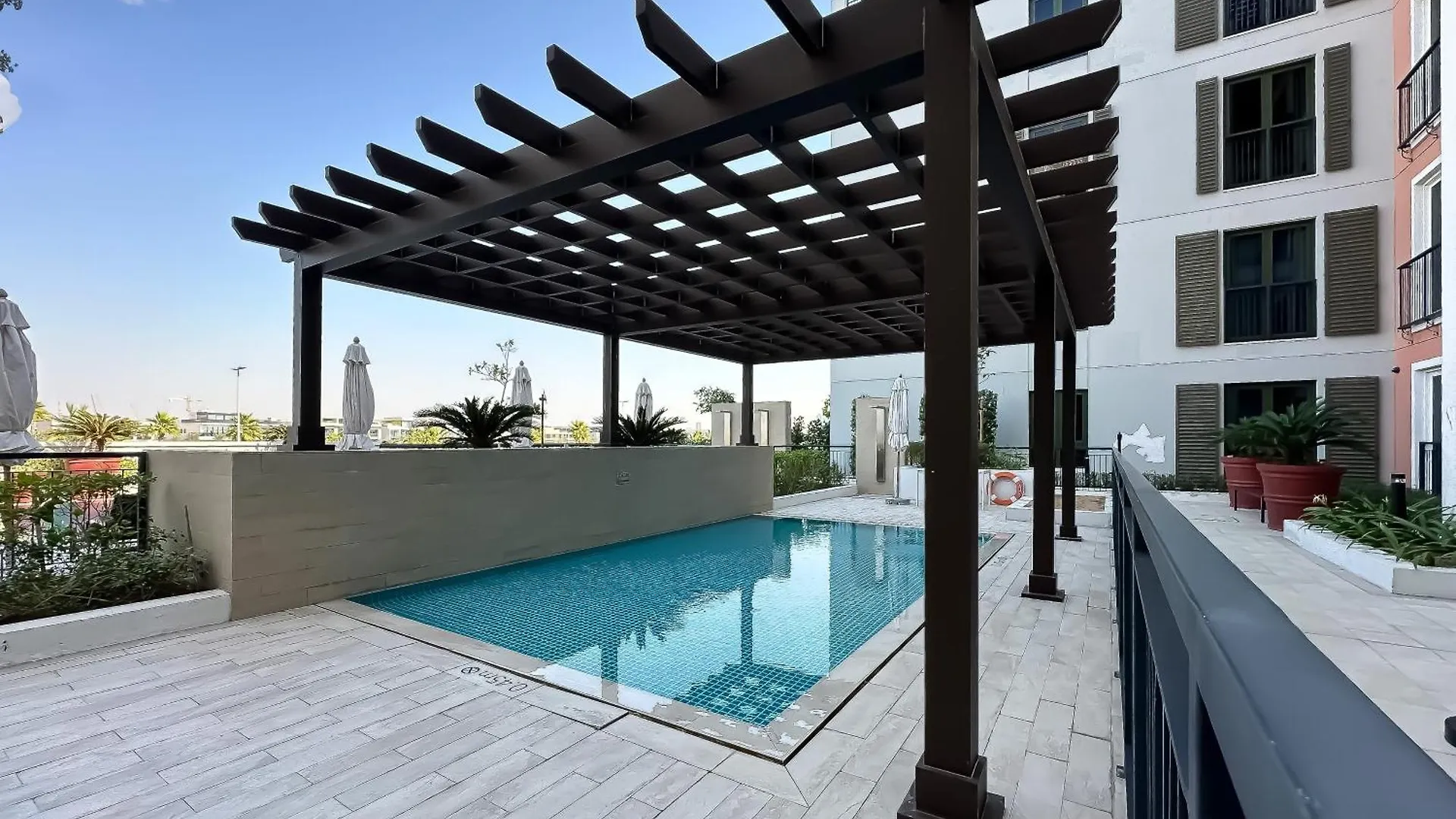 Trophy - Beach Daze Condo In Lamer W Sea Views Dubai United Arab Emirates